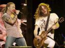 Axl Rose attaque son manager
