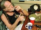 Willie Nelson condamné à… chanter !