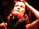 Le violon éclectique de Mullova à l'Auditorium du Louvre