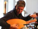 Rolf Lislevand, cordes pincées