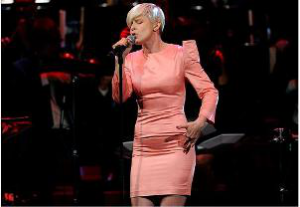 Quand Robyn reprend Björk