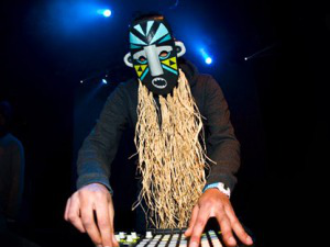SBTRKT, entre glamour et magie vaudou