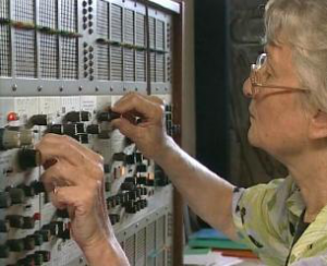 Eliane Radigue, sur scène et dans le texte