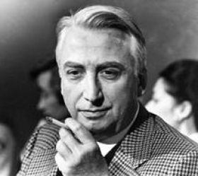 Roland Barthes et l'essence du pantalon