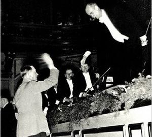 Des notes aux ordres Le Führer et le maestro
