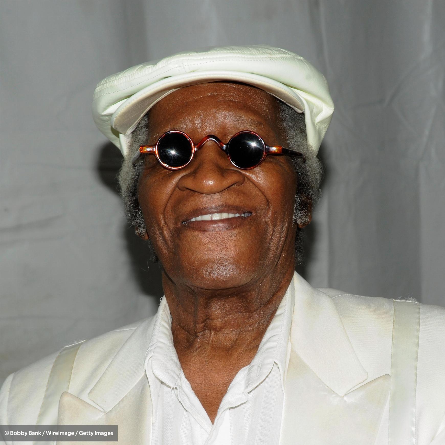 Bobby Lewis Télécharger et écouter les albums.