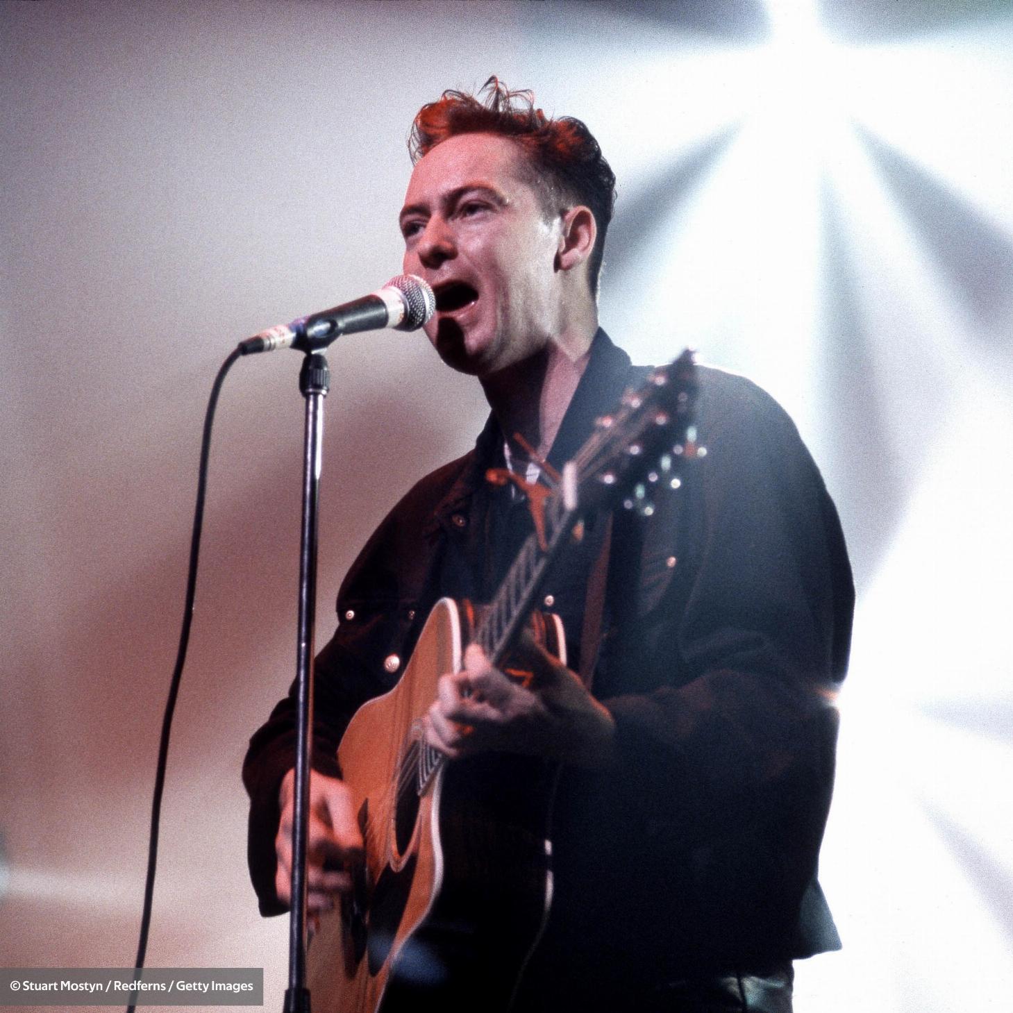 Aztec Camera Télécharger et écouter les albums.