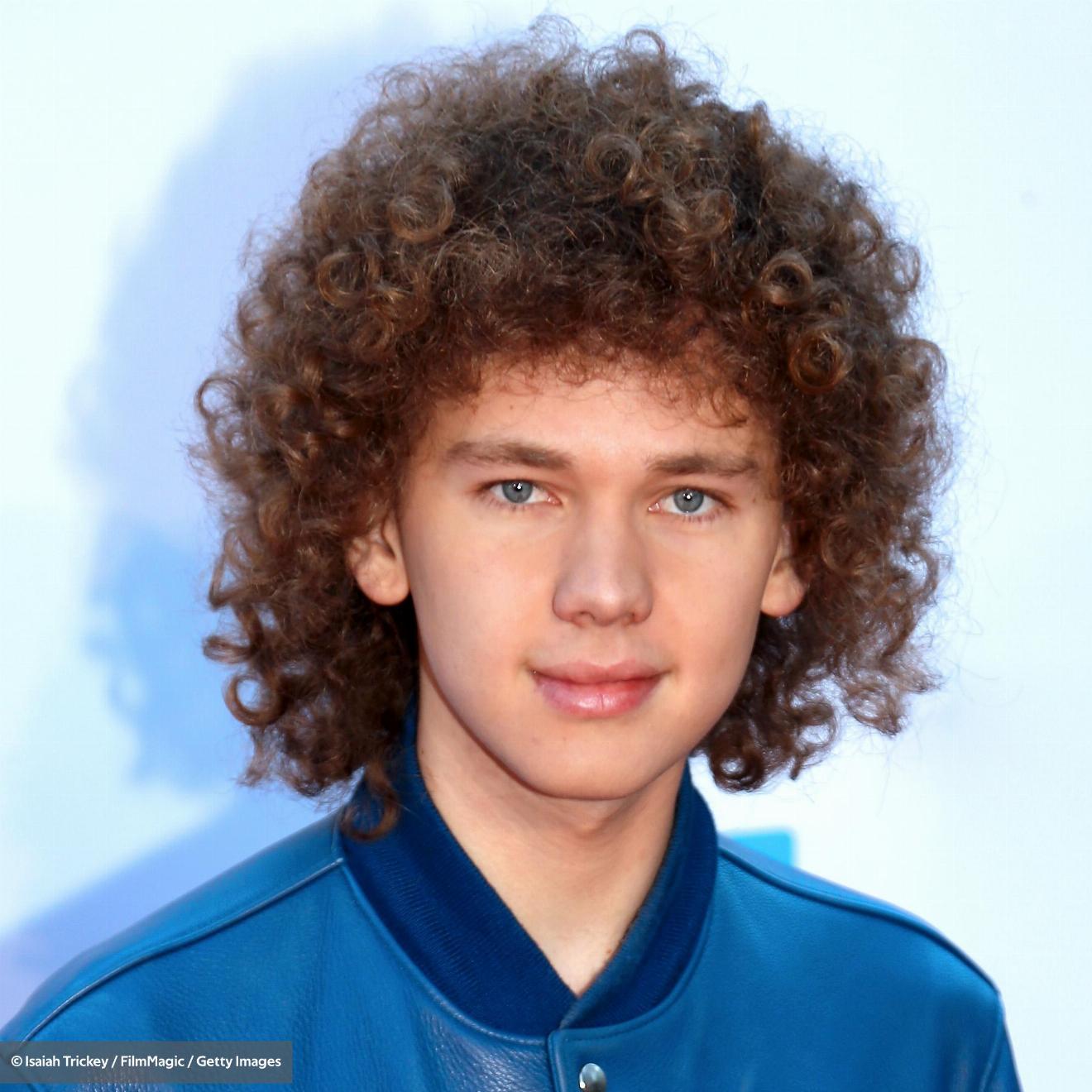 Francesco Yates - Télécharger et écouter les albums.