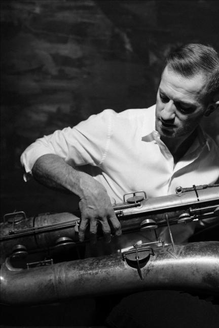 Colin Stetson Telecharger Et Ecouter Les Albums qobuz