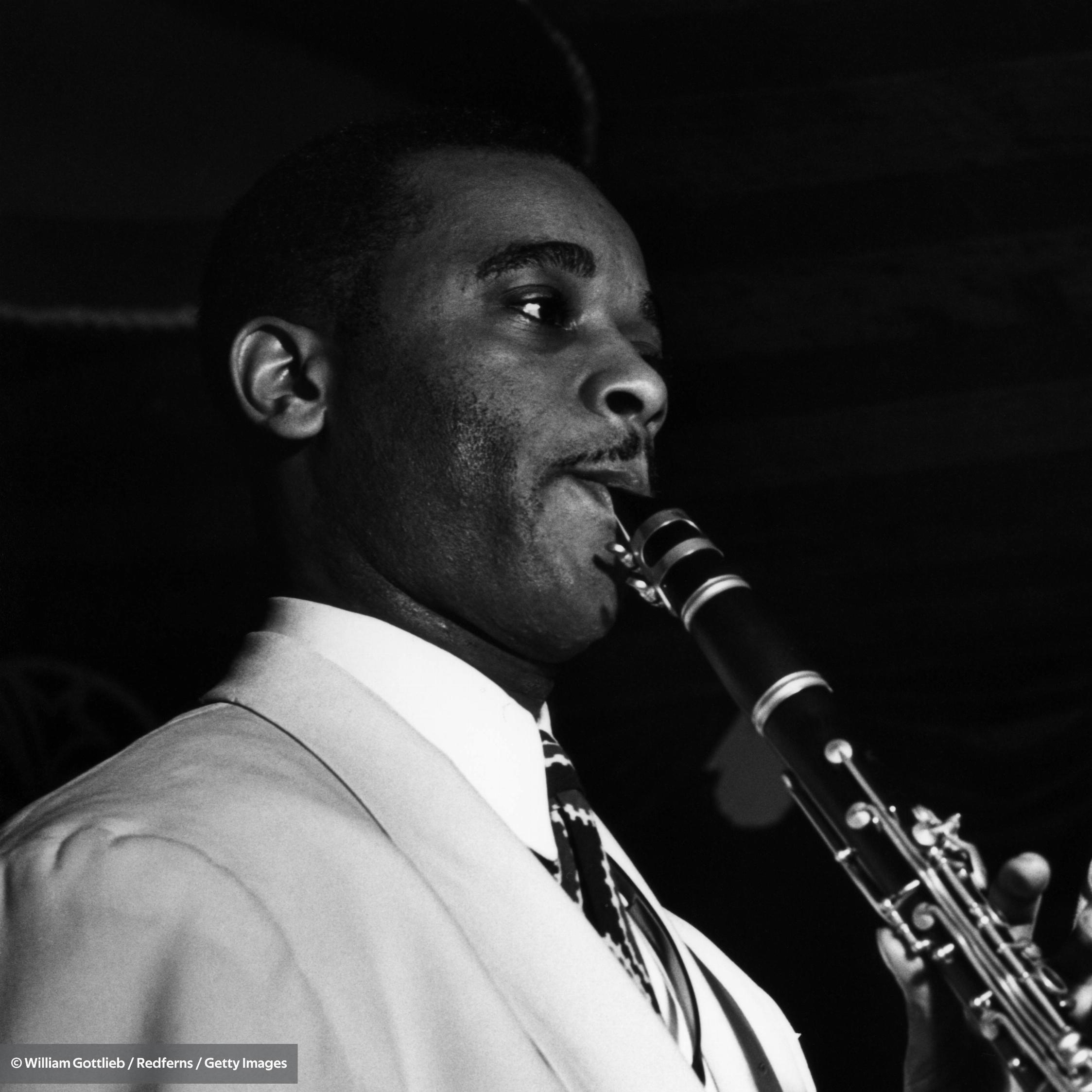 Jimmy Hamilton Télécharger et écouter les albums.