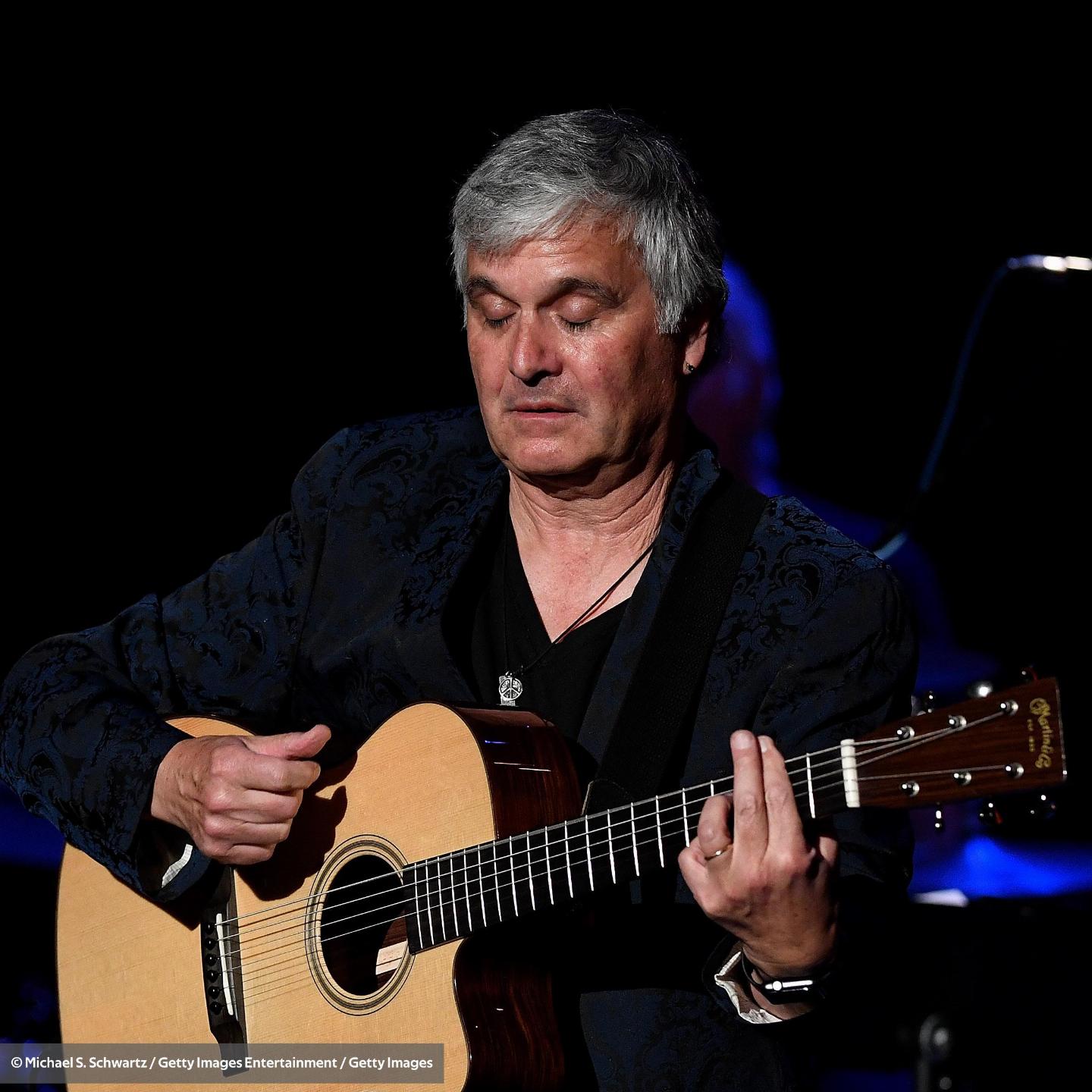 Laurence Juber Télécharger et écouter les albums.