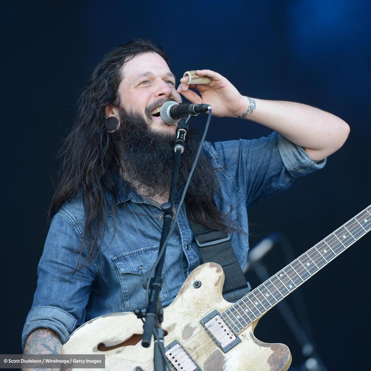 Shawn James Télécharger et écouter les albums.