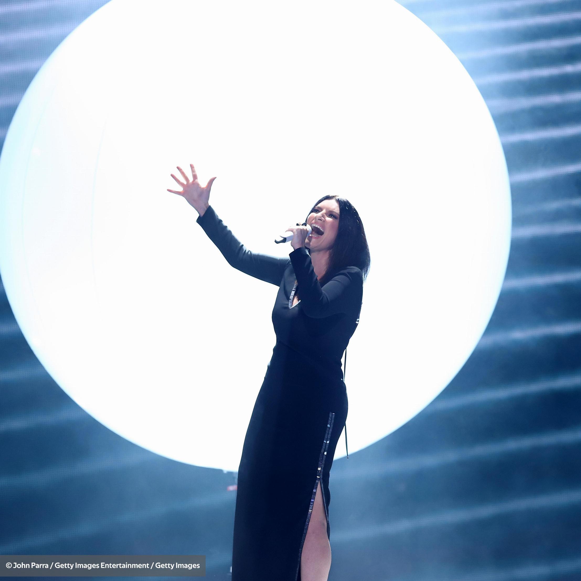 SCARICA TESTO LAURA PAUSINI SOLITUDINE