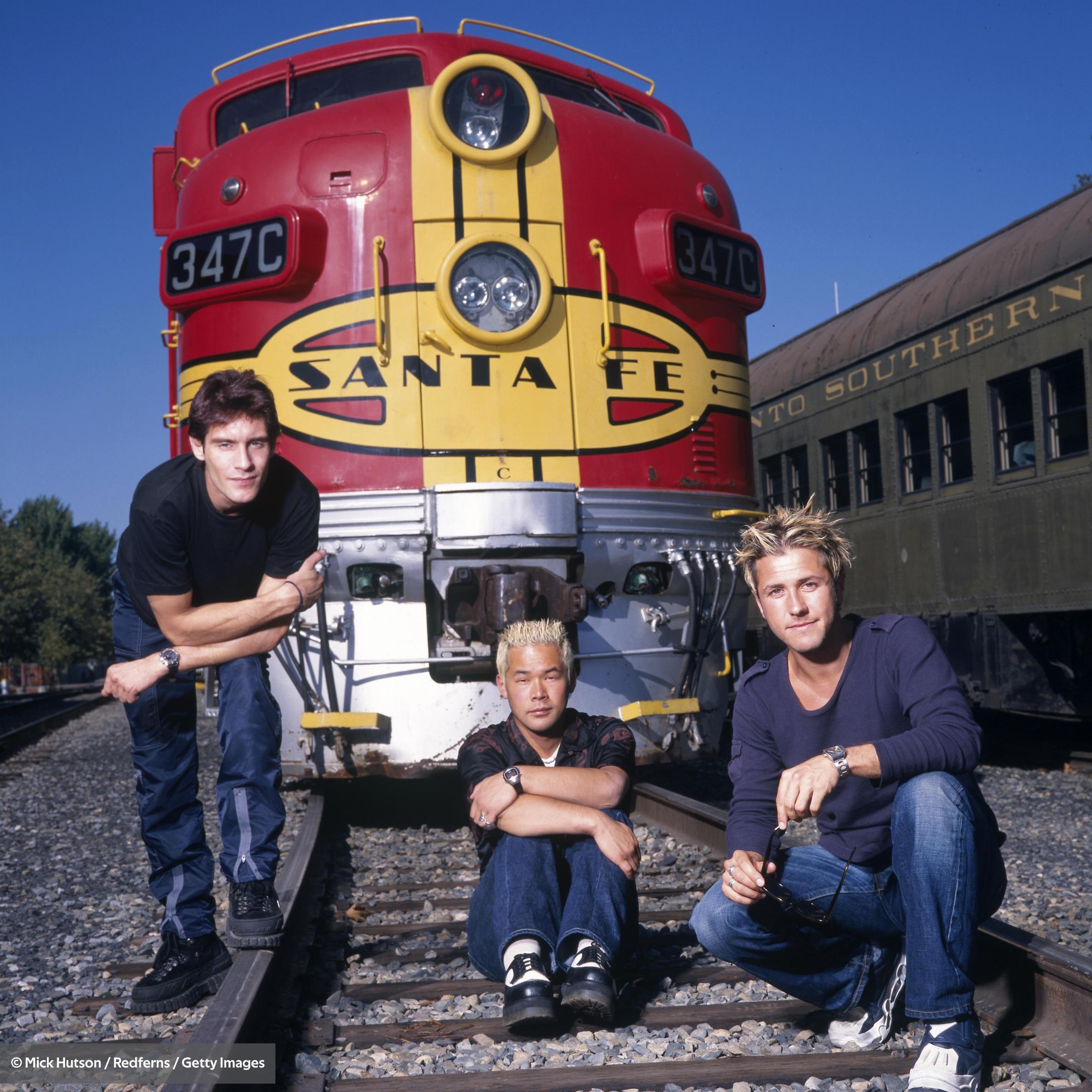 Feeder Télécharger et écouter les albums.