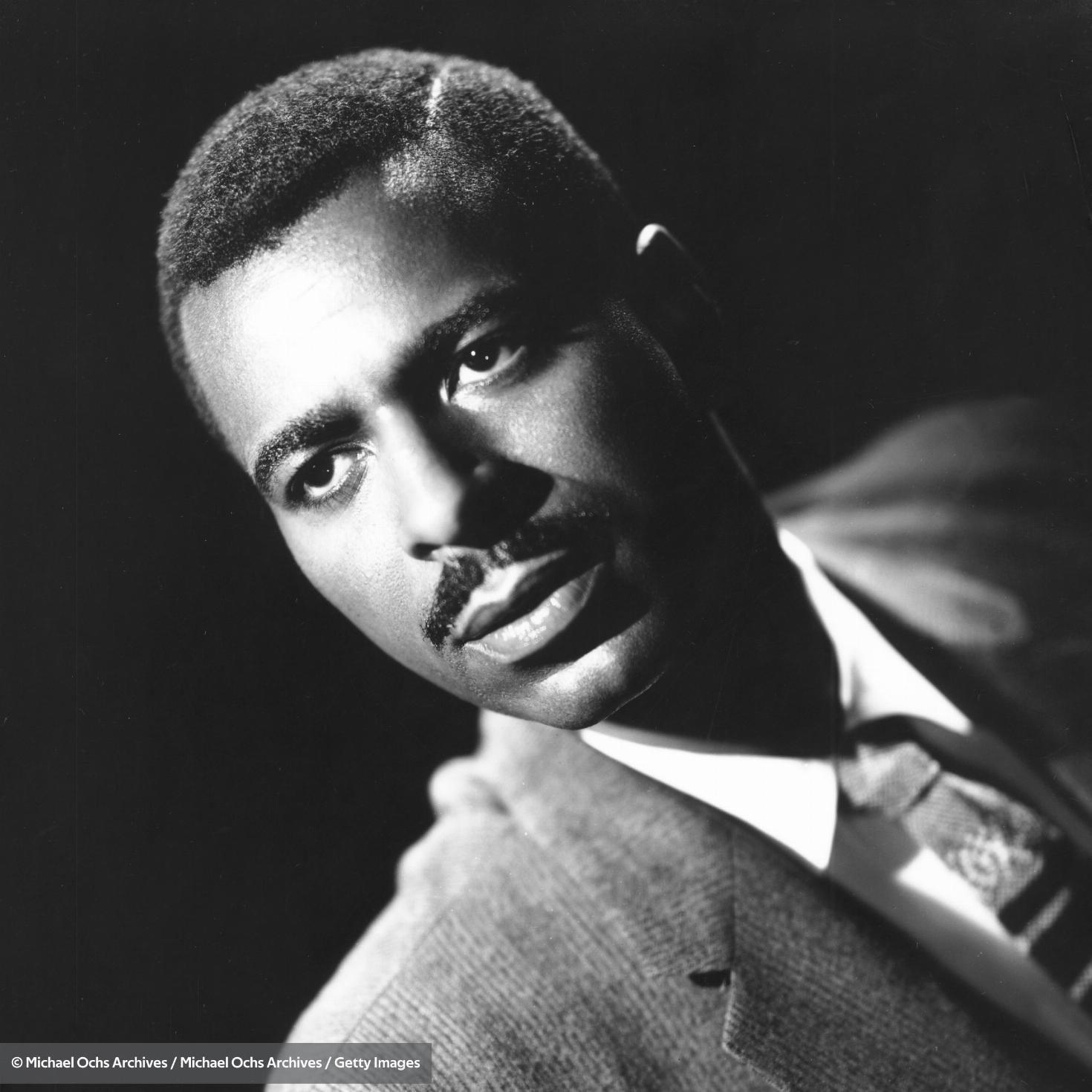 Ed Townsend Télécharger et écouter les albums.