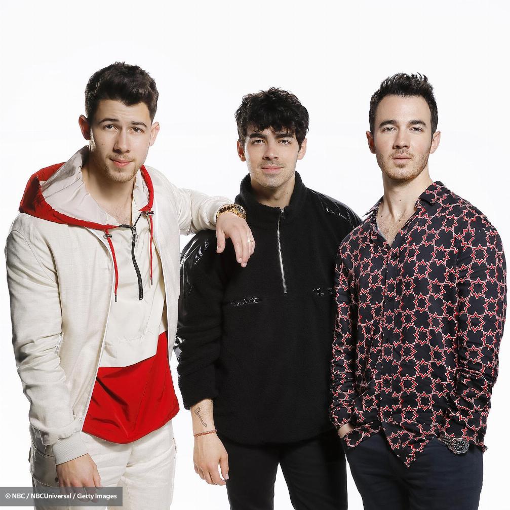 Jonas Brothers - Télécharger et écouter les albums.