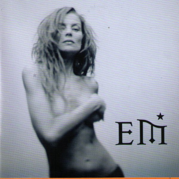 Elli Medeiros|EM Elli Medeiros|EM