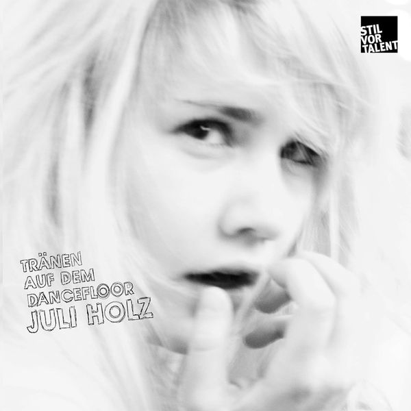 Juli Holz|Tränen auf dem Dacefloor Juli Holz|Tränen auf dem Dacefloor