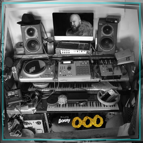 Miles Bonny - Corazón Metrónomo 000 Miles Bonny - Corazón Metrónomo 000
