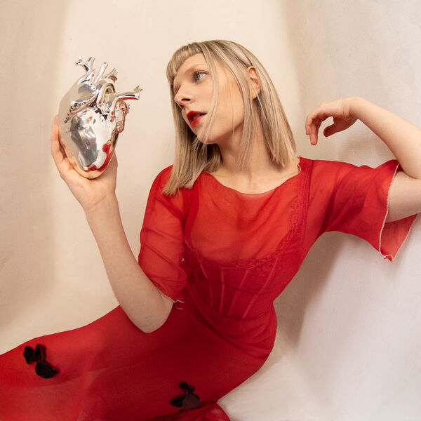 AURORA WHAT HAPPENED TO THE HEART?最新オーロラ What Happened To The Heart? (Deluxe), AURORA - Qobuz