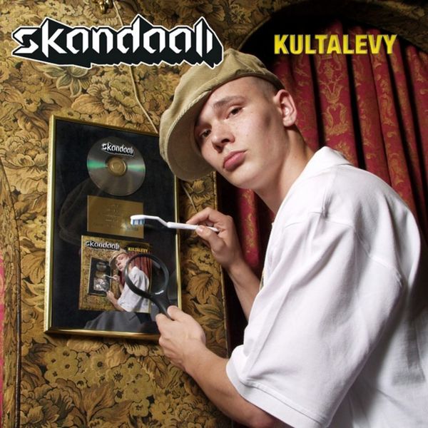 Skandaali|Kultalevy