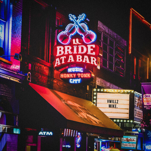 Vwillz|BRIDE AT A BAR Vwillz|BRIDE AT A BAR