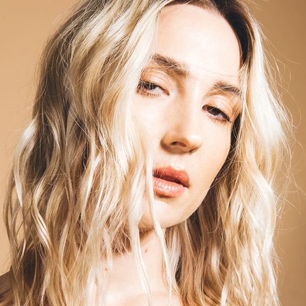 Ali Barter - Hello, I'm Doing My Best Ali Barter - Hello, I'm Doing My Best