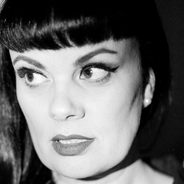Tami Neilson - Crazy Tami Neilson - Crazy