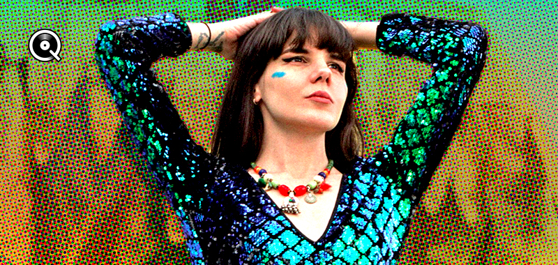 Gaye Su Akyol listens to... Gaye Su Akyol listens to...
