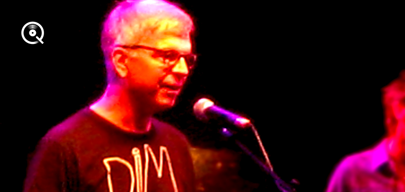 Produit par... Tony Visconti Produit par... Tony Visconti
