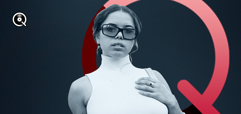 Nilüfer Yanya écoute... Nilüfer Yanya écoute...