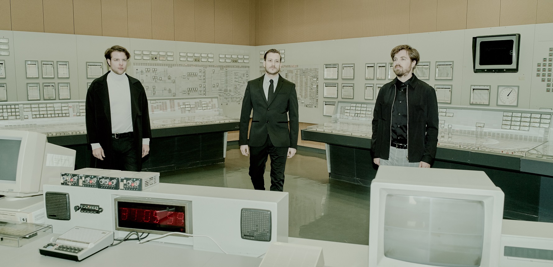 Brandt Brauer Frick, Berlinois et francophiles