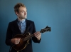 Chris Thile garde l'antenne